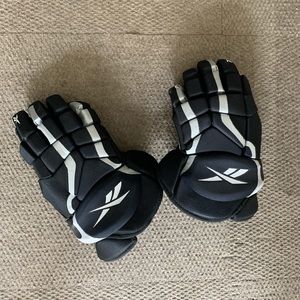 Men’s Hockey Gloves